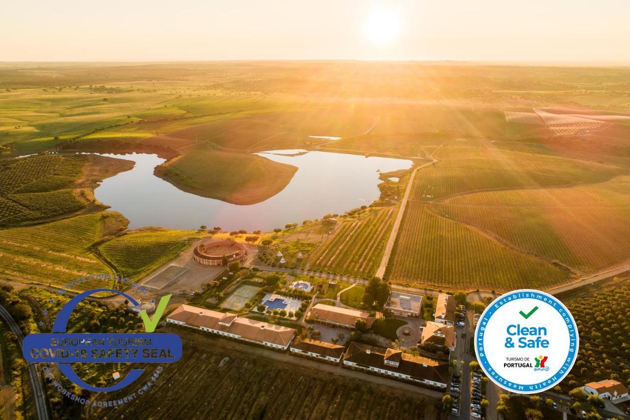 Vila Gale Alentejo Vineyard - Clube De Campo Albernoa Luaran gambar